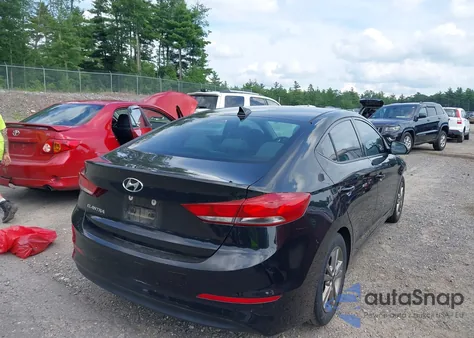 2018 Hyundai Elantra Value Edition z USA, uszkodzony, nr VIN 5NPD84LFXJH256135